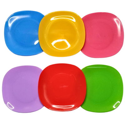 plato de plástico pastelero de colores