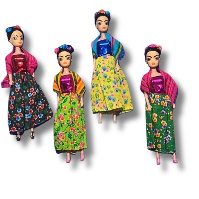 Muñeca artesanal de Frida