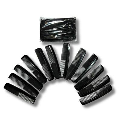 peines de plástico negro